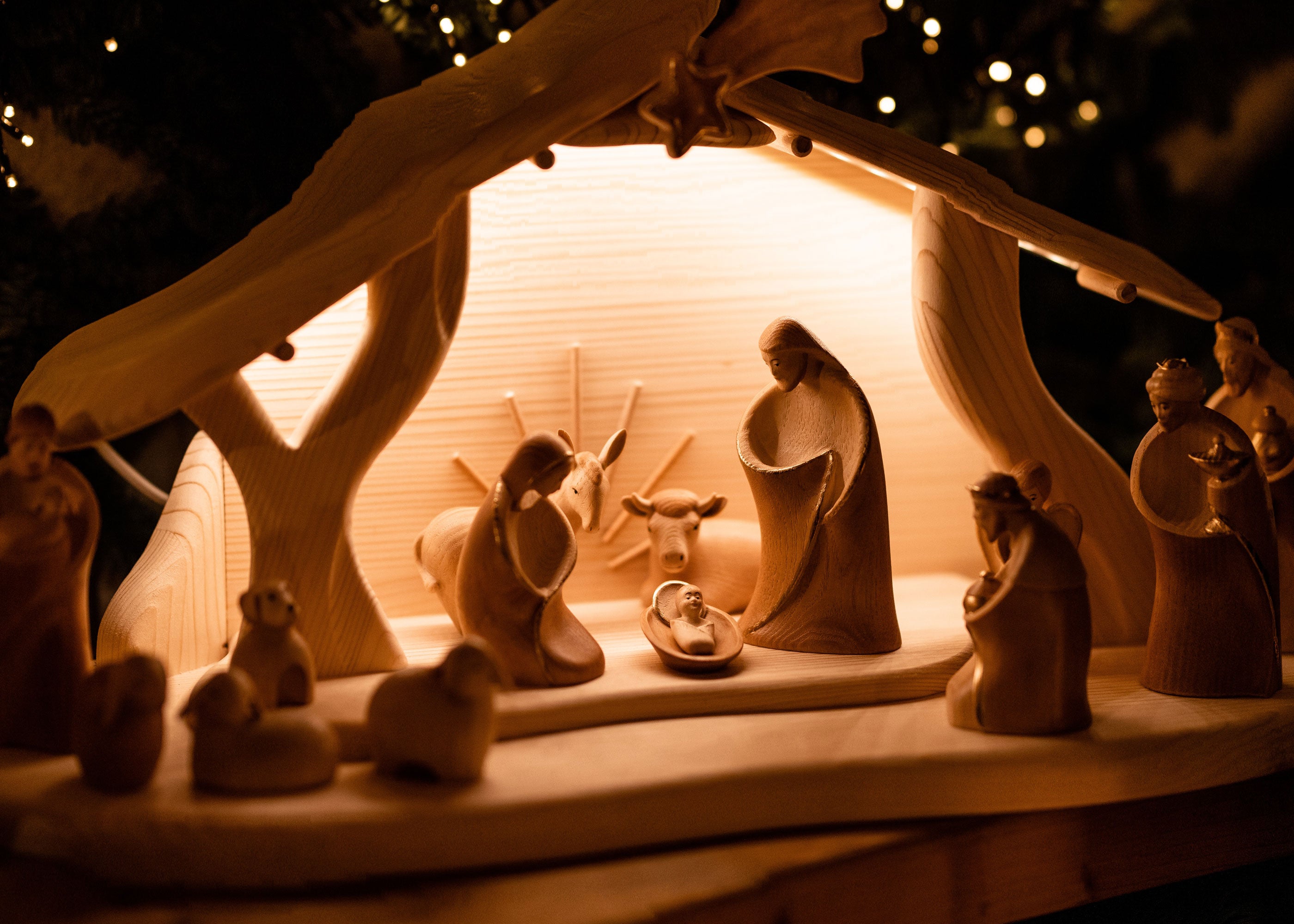 It Must Be Christmas Scented Wholesale Coconut & Soy Candles, Wax Melts & Fragrance Oils