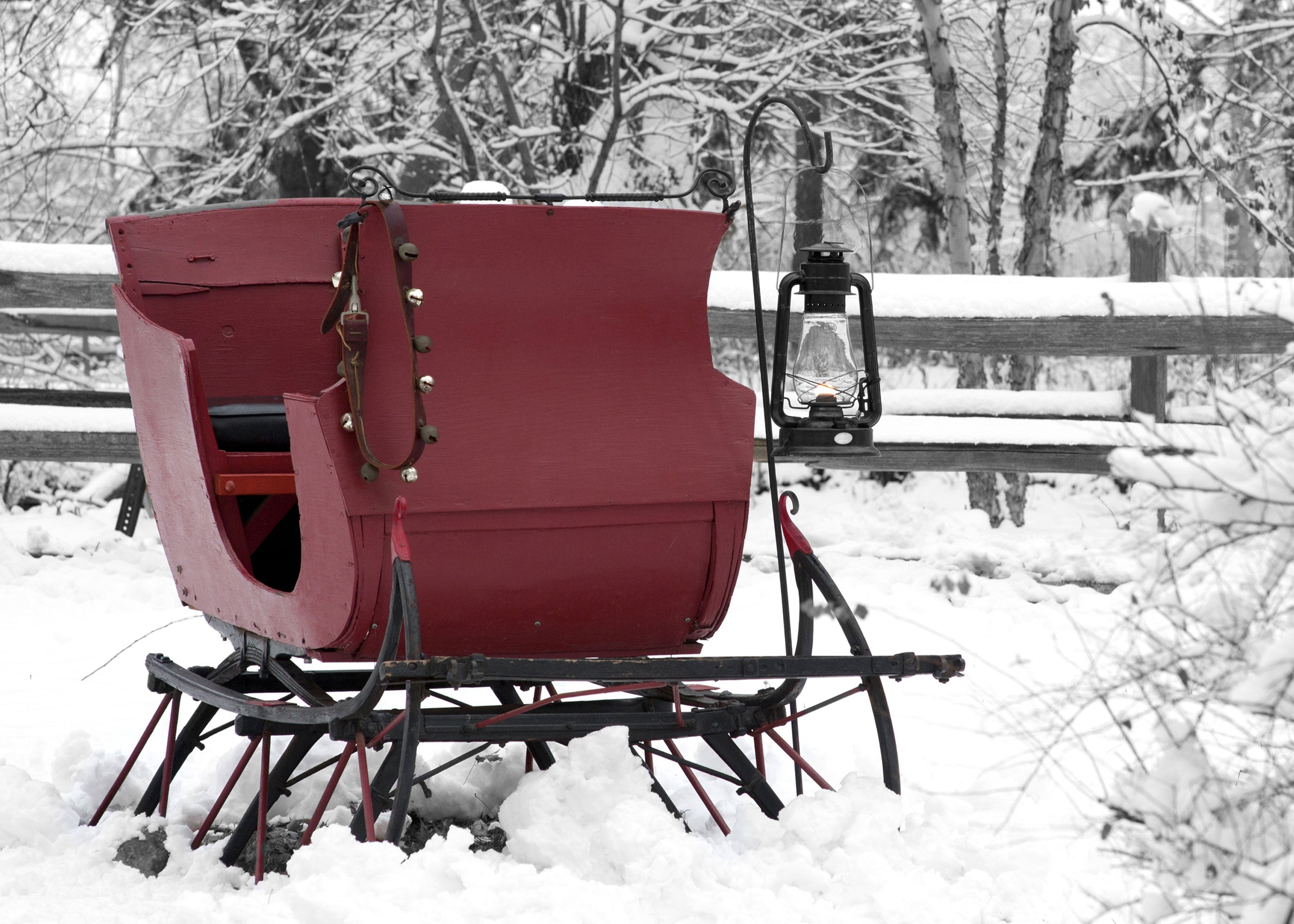 Sleigh Ride Scented Wholesale Coconut & Soy Candles, Wax Melts & Fragrance Oils